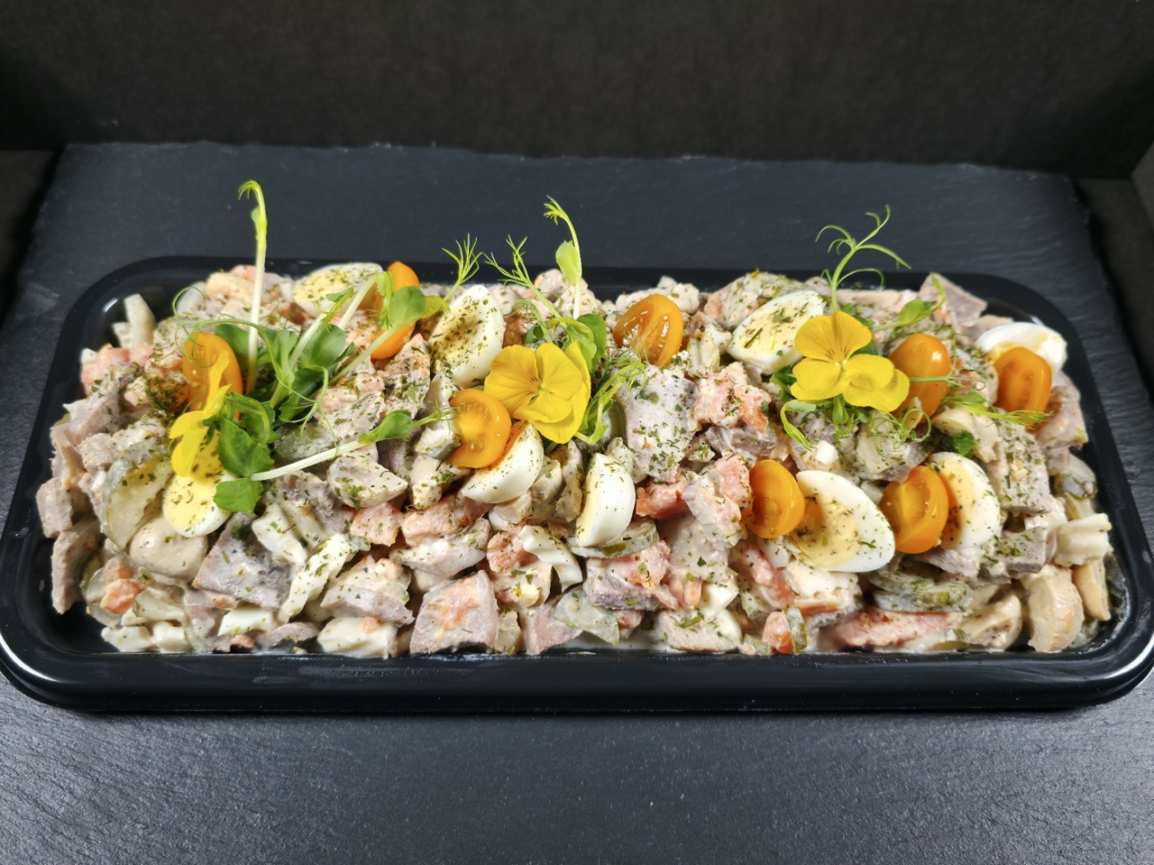 Liellopu mēles salāti ar marinētiem šampinjoniem un gurķiem (1 kg) - Image 3