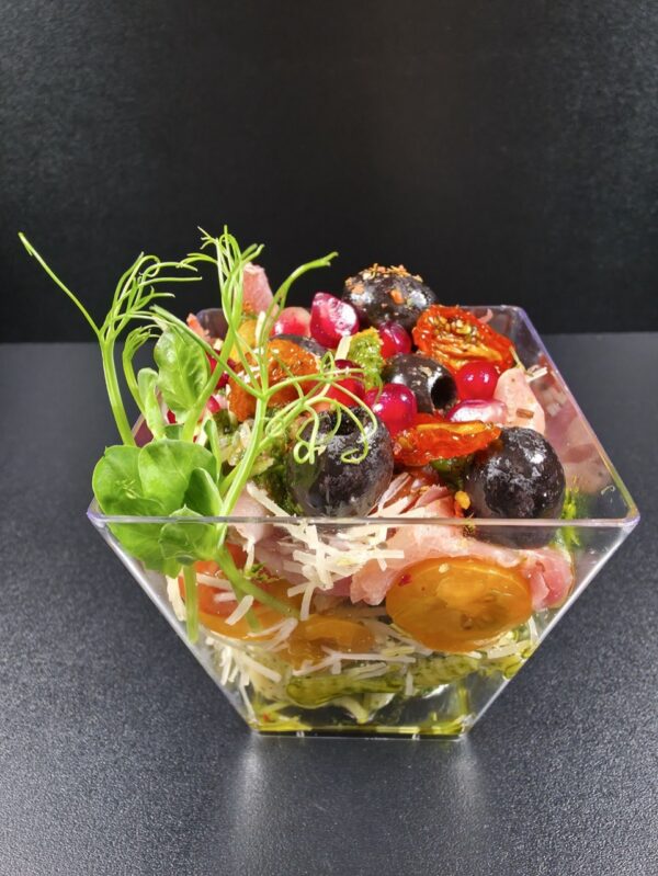 Itāļu salāti ar parmezāna sieru un prašuto (150 g) - Image 3